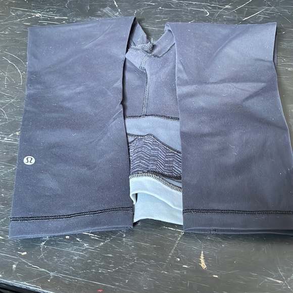 Lululemon Capri - Picture 2 of 3